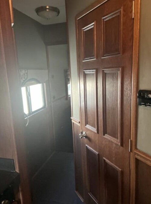 2009 Renegade Dual Slide Cascadia Coach, Lots of Sleeping, Side Isle Mid Bath Floor Plan, Loaded, Available Today - Image 14