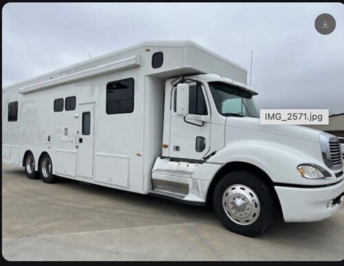 2004 NRC Columbia Slide Out Coach, Completely Remodeled by NRC in 2012, New Paint 3 Years Ago, Immaculate