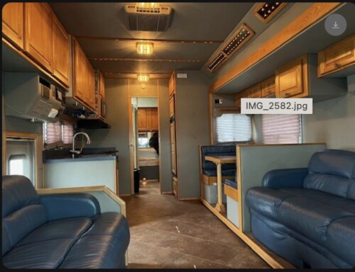 2004 NRC Columbia Slide Out Coach, Completely Remodeled by NRC in 2012, New Paint 3 Years Ago, Immaculate - Image 17