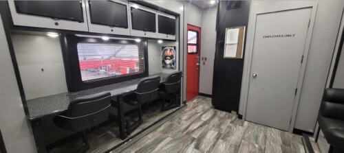 2014 Featherlite Hospitality/Command Center, 3 Sliders, Bathroom W/Shower, Media Room, Lounge/Salon, Food Prep Area - Image 8